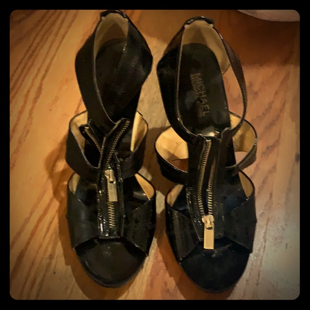 Used Michael Kors heals